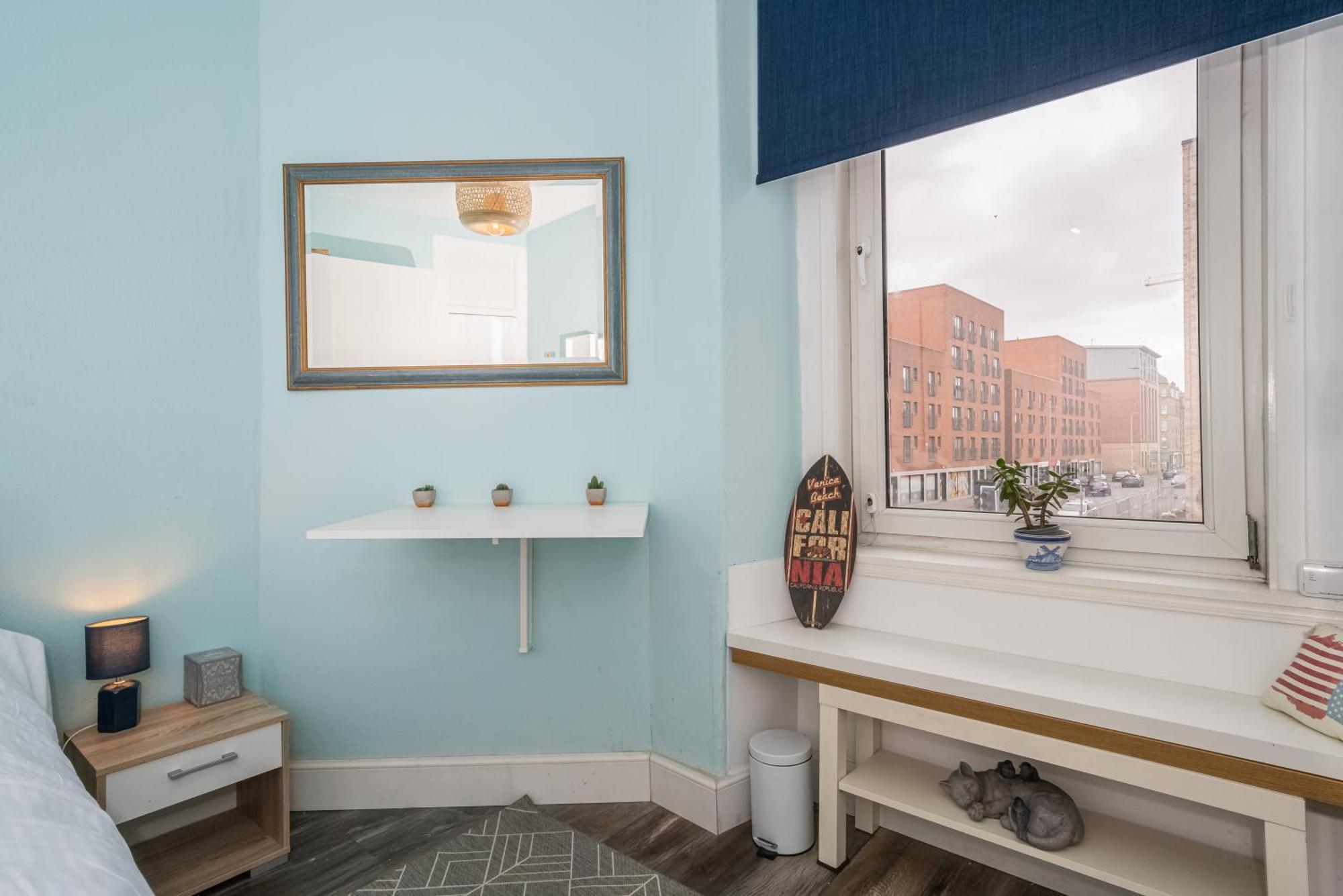 Ferienwohnung Pass The Keys Trendy Historic Flat Sleeps 4 To 6 Near Leith Shore Edinburgh Exterior foto